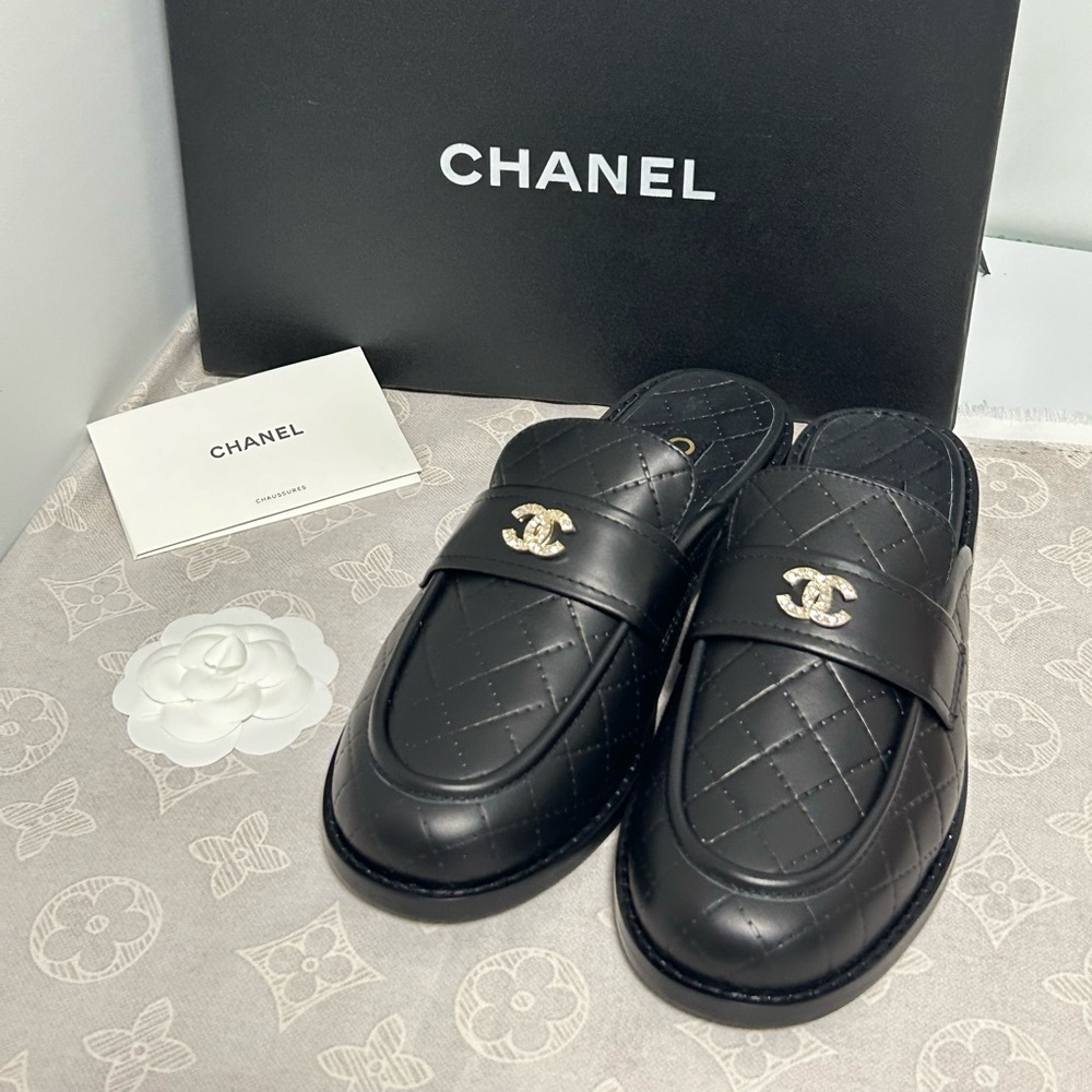 Chanel black loafers mules - Picture 2 of 7